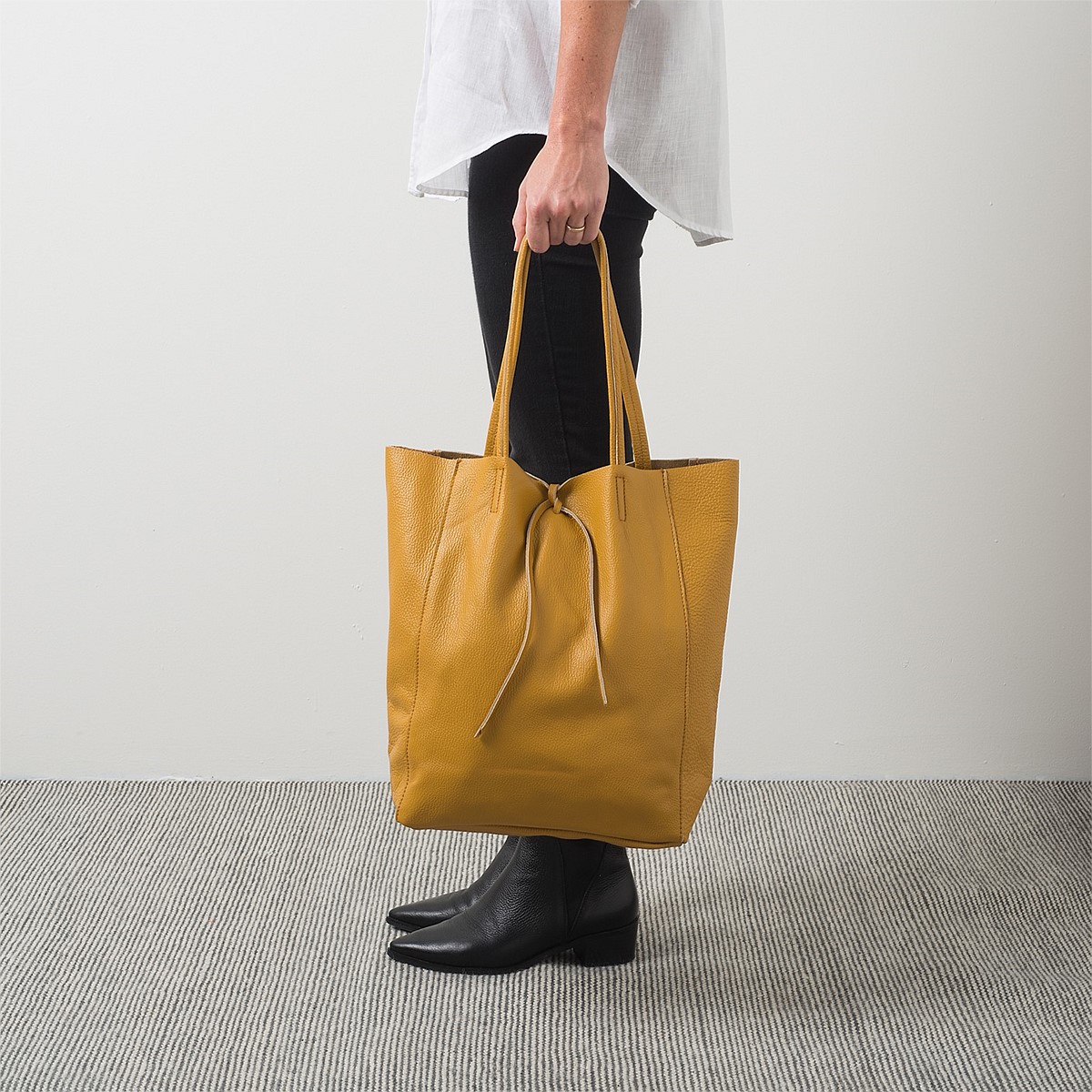 Leather tote bags nz shop