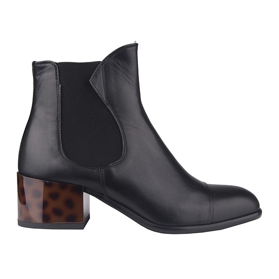 Windsor Black