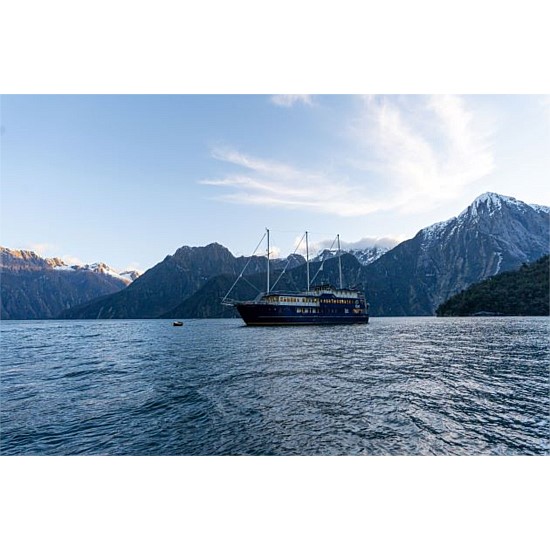 Milford Sound Overnight Cruise