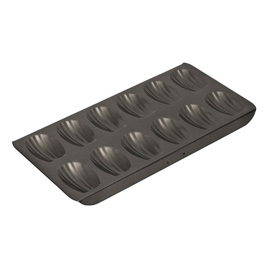12 Cup Madeleine Pan