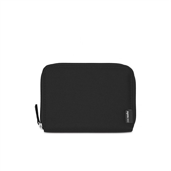 Travel & Experiences RFIDsafe LX150 RFID Blocking Passport Wallet