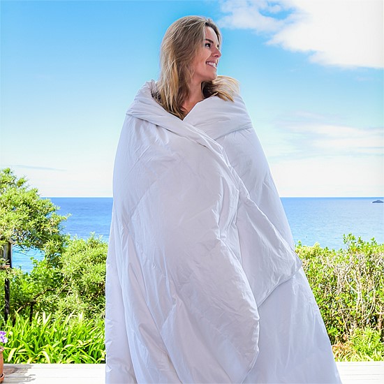 90% Hungarian Goose Down Summer Weight Duvet