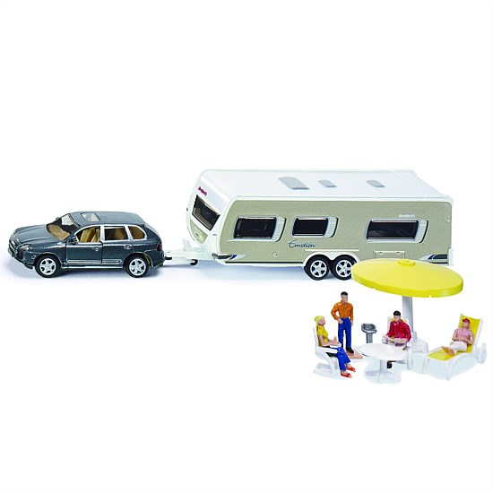 1:55 Porsche Cayenne with Caravan