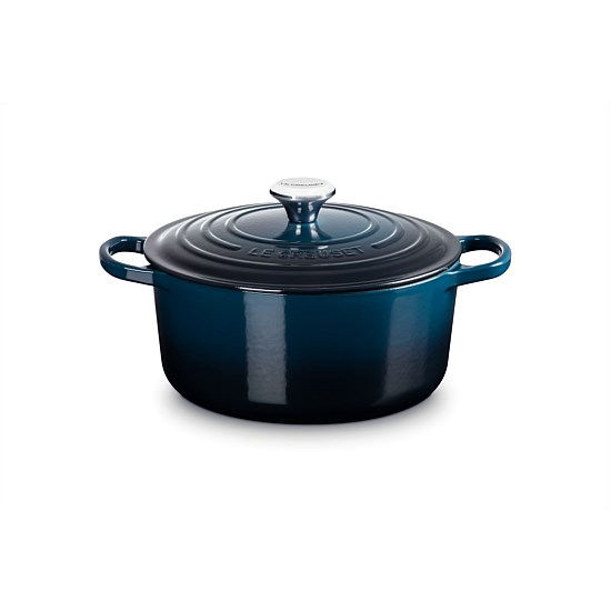 Signature Cast Iron Round Casserole 26cm