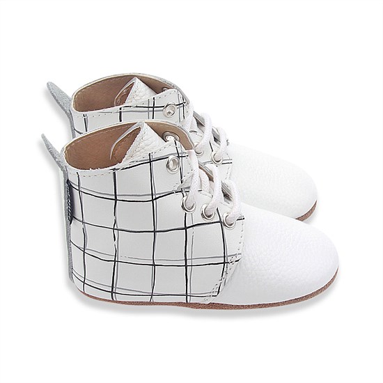 Oxford Boot in Milk Grid