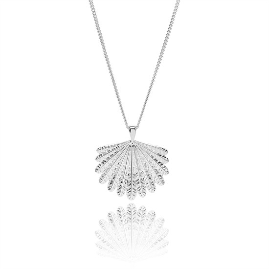 Piwakawaka Tail (Fantail) Necklace