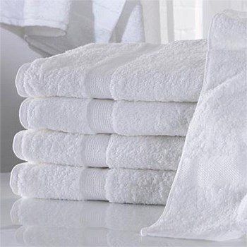 Super Deluxe Bath Towel Set White