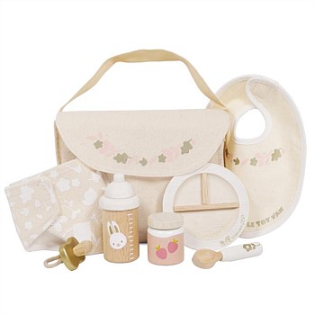 Doll Nursing Set