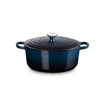 Signature Cast Iron Round Casserole 28cm