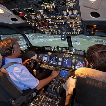 Christchurch Gift Voucher - fly a Boeing 737 simulator - 90 mins